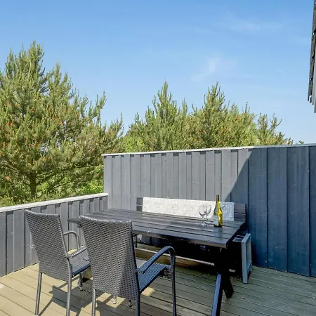 Holiday home Chrisse - 550m From The Sea By Interhome Lakolk