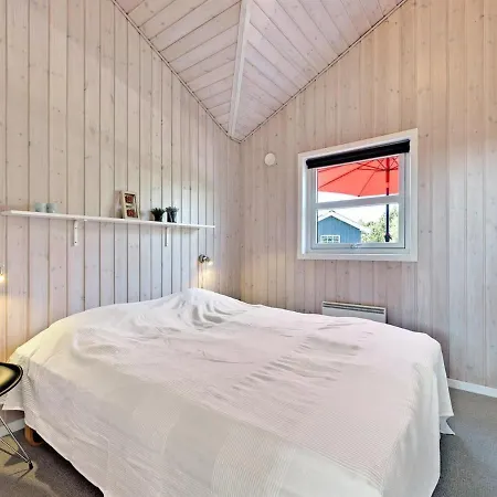Holiday home Chrisse - 550m From The Sea By Interhome *