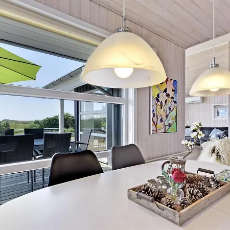 Holiday home Chrisse - 550m From The Sea By Interhome