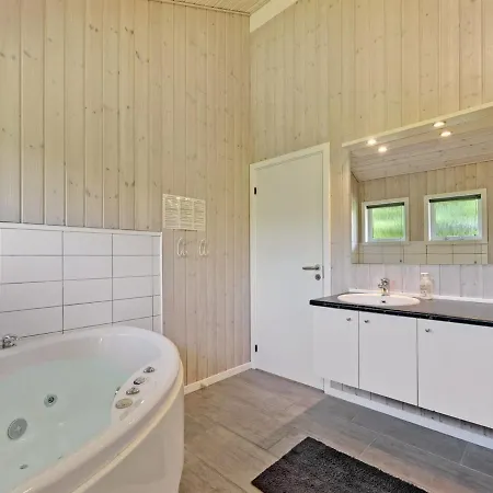 Chrisse - 550m From The Sea By Interhome * Lakolk