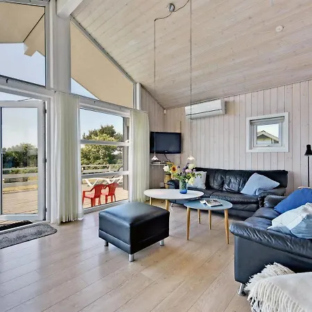 Chrisse - 550m From The Sea By Interhome * Lakolk