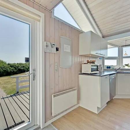 Holiday home Chrisse - 550m From The Sea By Interhome *