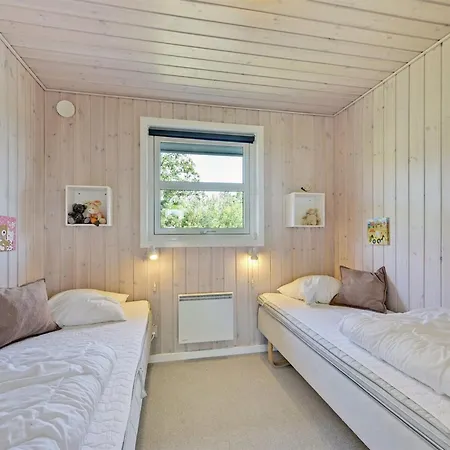 Holiday home Chrisse - 550m From The Sea By Interhome